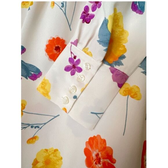 Ann Taylor Multi Color Long Sleeve Floral Mixed Media Pleat Front Blouse Size M - Picture 5 of 8